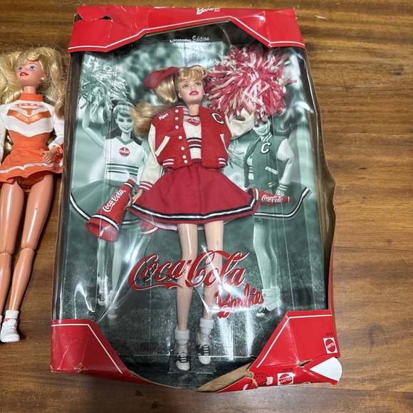 Coca Cola Cheerleader Barbie #28376 Collector Edition 2000 Mattel UT Barbie Lot - Picture 2 of 4